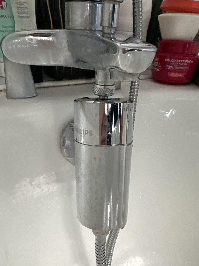 Pose filtre de douche Philips à Paris 9 par Prestataire Plamby, prestataire reçu en entretien Plamby